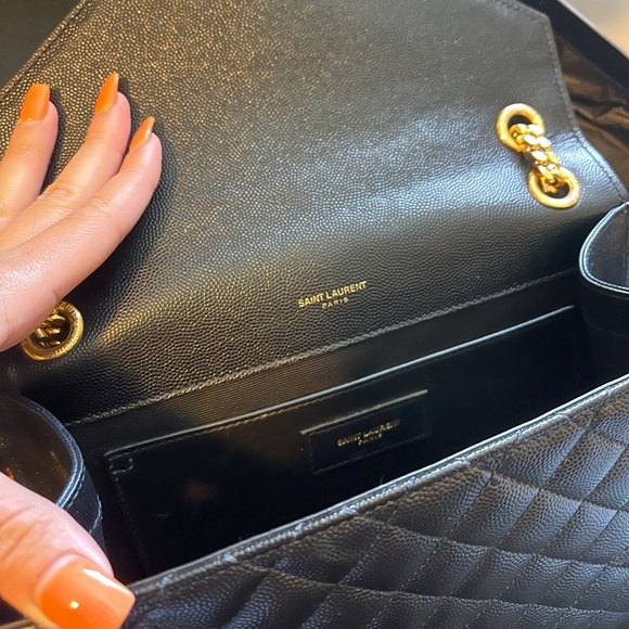 YSL ENVELOPE MEDIUM BAG IN MIX MATELASSÉ GRAIN DE POUDRE EMBOSSED LEATHER - Picture 2 of 5